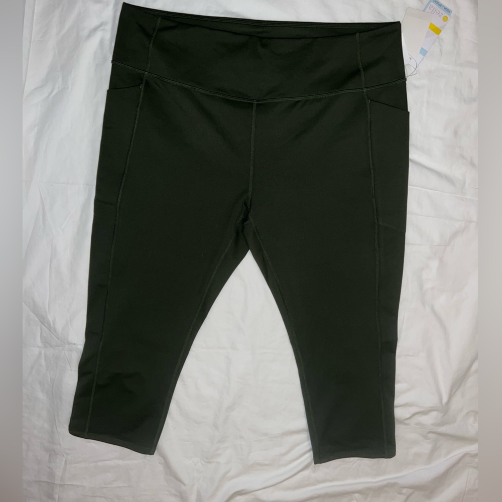 NEW Zella Olive Green Activewear Capri Leggings in Women's 2X *NWT*